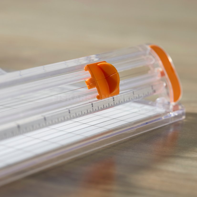 Řezačka papíru Fiskars SureCut 1077798 A5