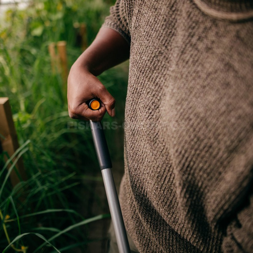 Zahnuté hrábě Fiskars Ergonomic 1077112