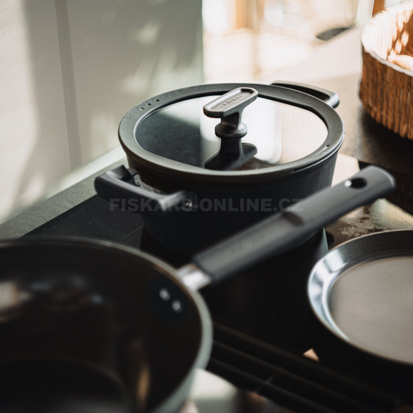 Hrnec Fiskars Hard Face 3,5 l