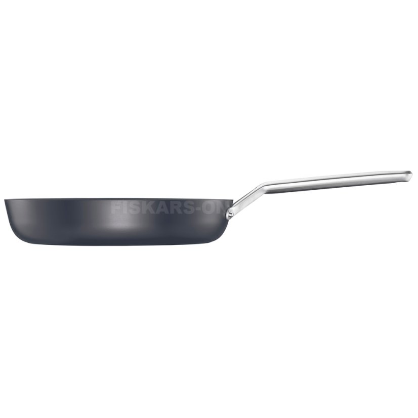 Pánev Fiskars Taiten 28 cm