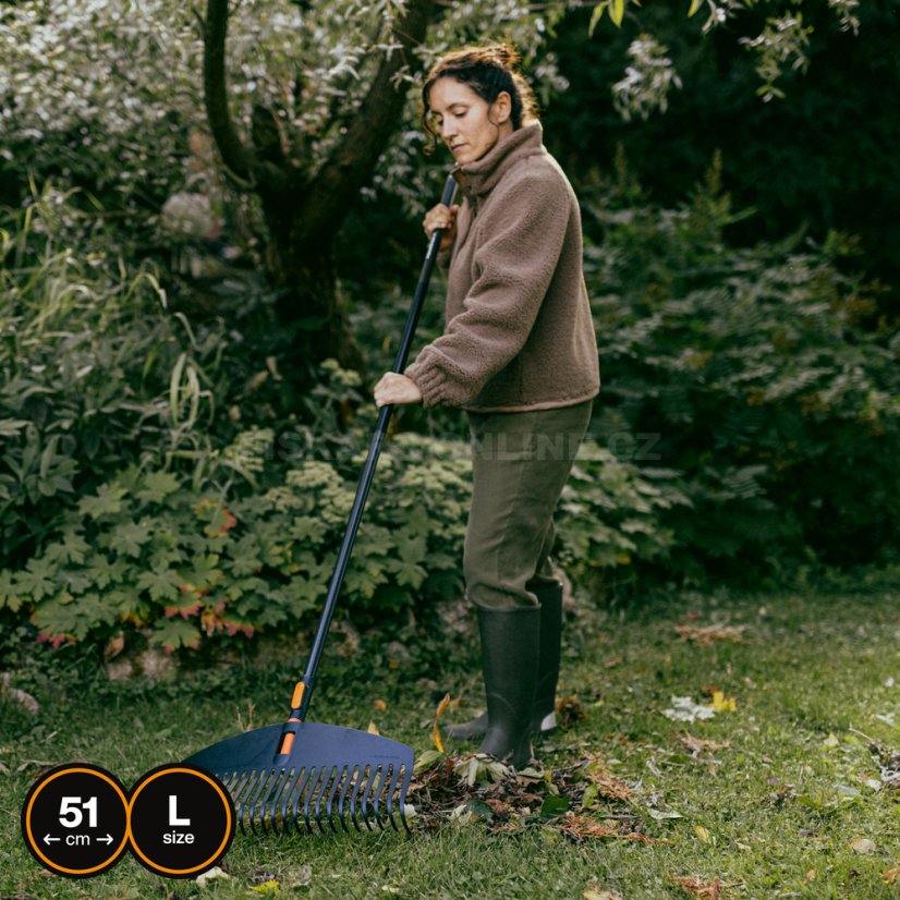 Široké hrábě na listí Fiskars OneClick