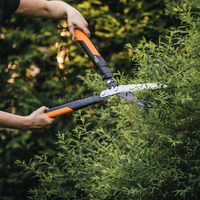 Nůžky na živý plot Fiskars PowerGear™ HSX92