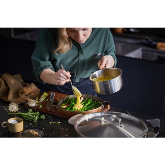 Kastról Fiskars All Steel 1,5 l