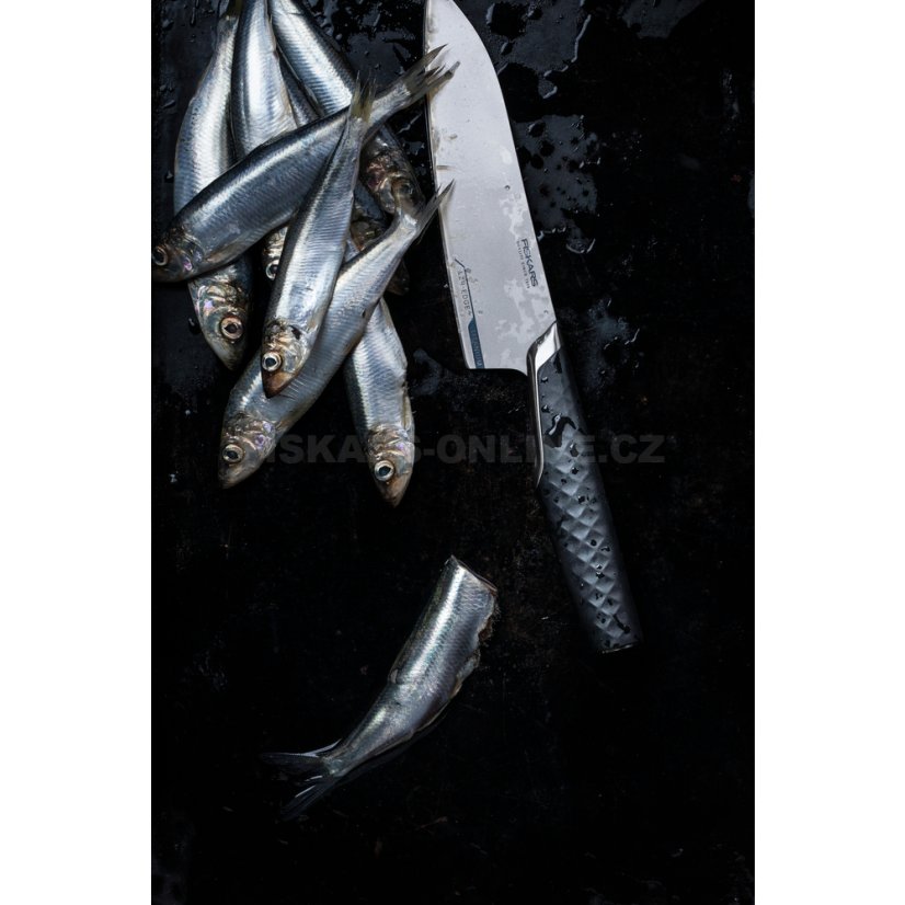 Střední kuchařský nůž Fiskars Taiten 16 cm