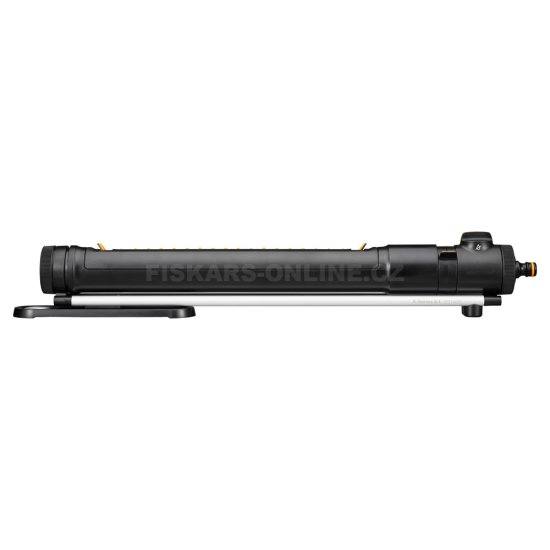 Oscilujúci zavlažovač Fiskars X-Series L 1070831