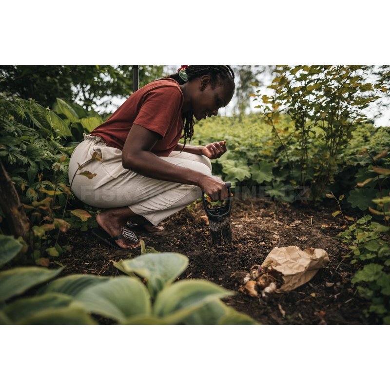 Sazeč cibulovin Fiskars Solid