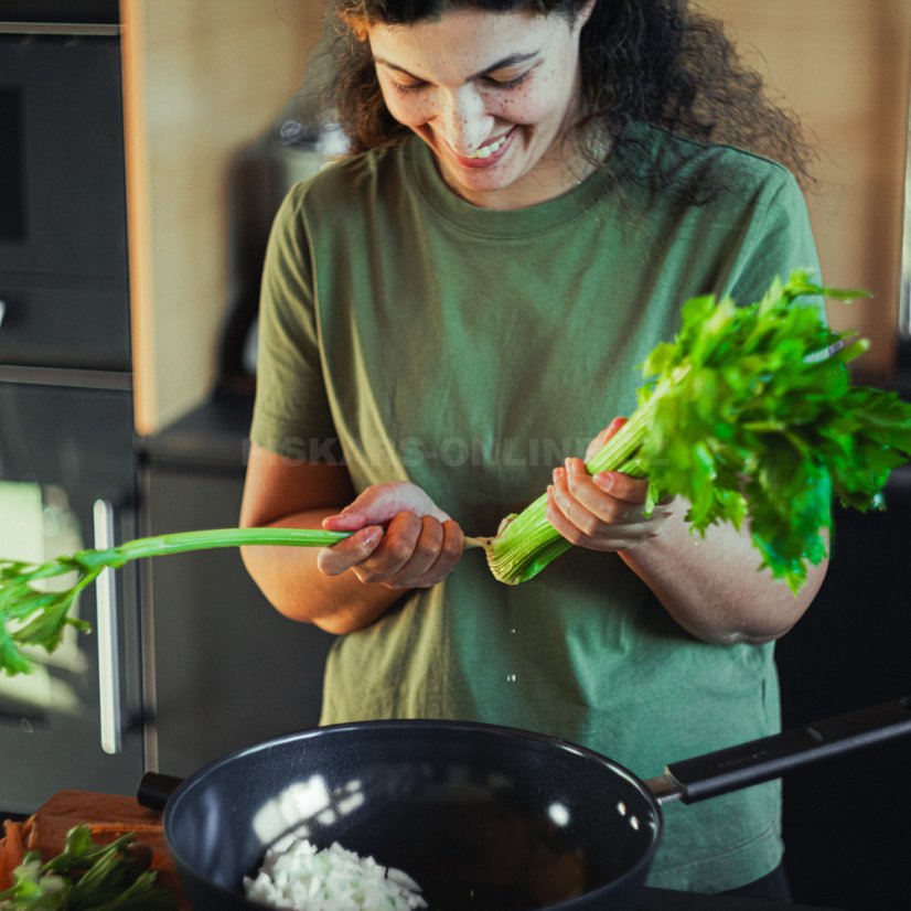 Wok pánev Fiskars Hard Face 28 cm