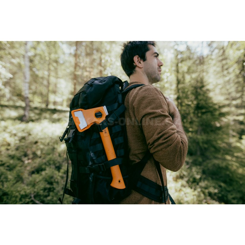 Univerzální lehká sekera Fiskars (XS) X13