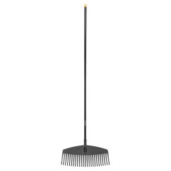 Široké hrable na lístie s násadou Fiskars Solid