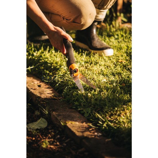 Nůžky na trávu Fiskars Servo GS42