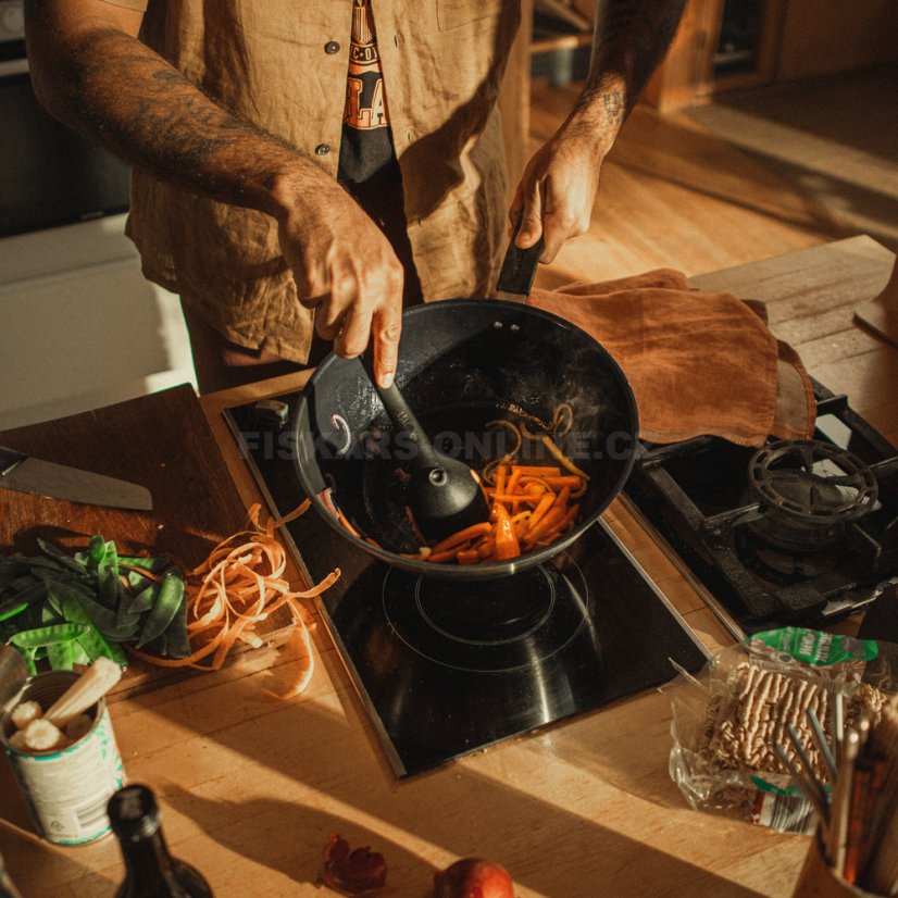 Wok pánev Fiskars Functional Form 28 cm