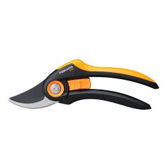Dvojčepeľové záhradné nožnice Fiskars Plus P521