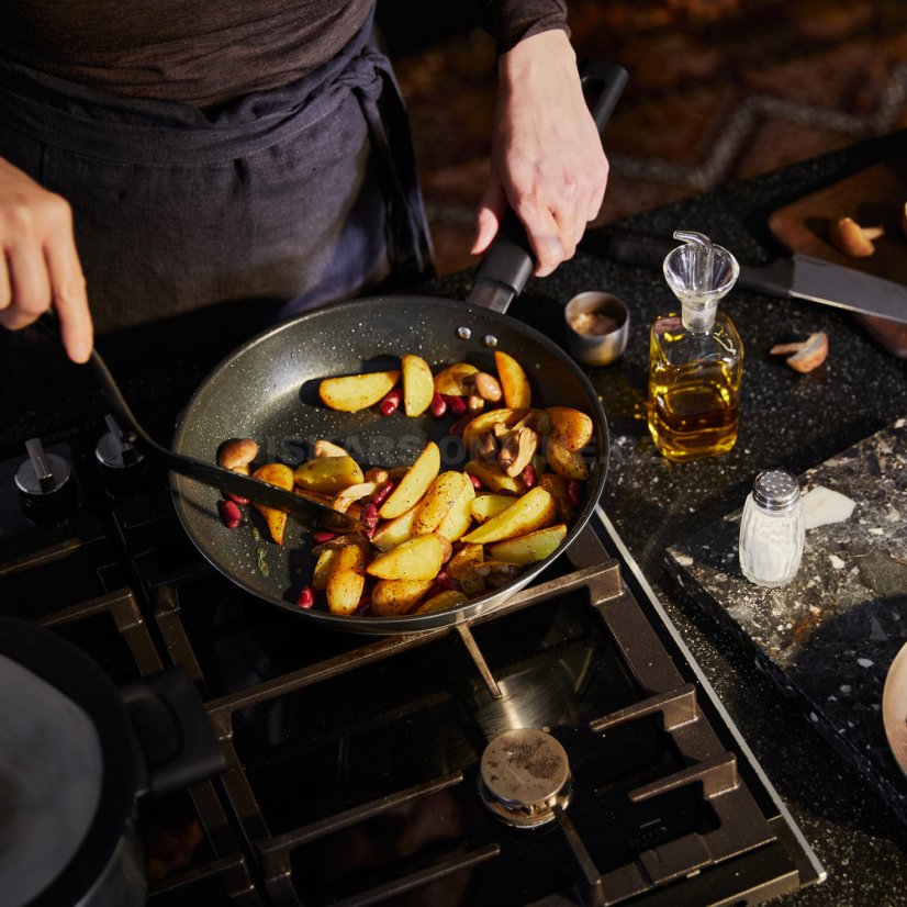 Lopatka pevná Fiskars Functional Form