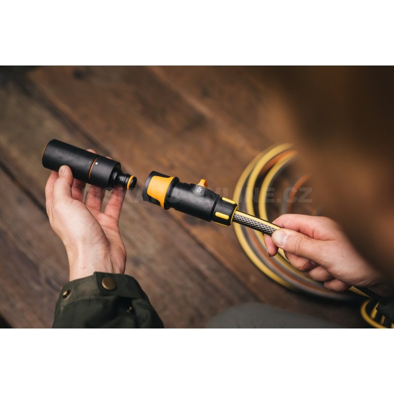 Rychlospojka Fiskars Comfort s ventilem 9mm (3/8”)