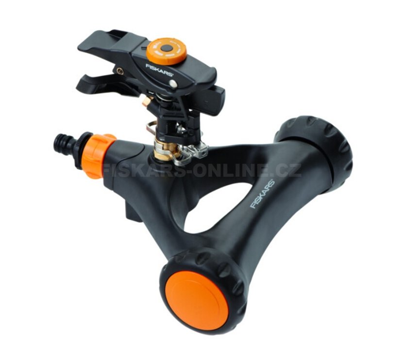 Impulzní zavlažovač s kolečky Fiskars 1023656