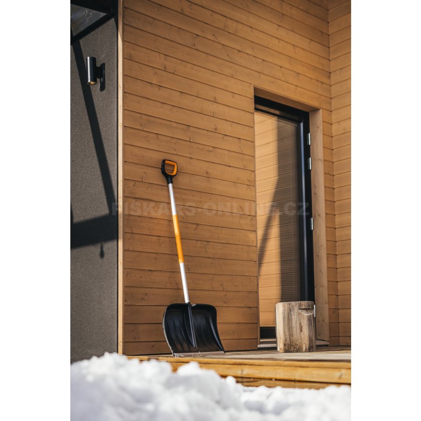 Hrablo na sníh Fiskars X-series™