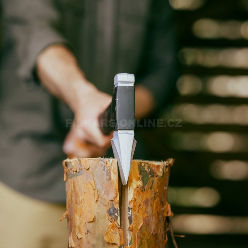 Set sekera Fiskars X28 + univerzální nůž
