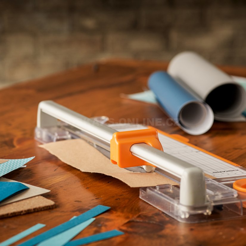 Řezačka papíru Fiskars 1068570 A4