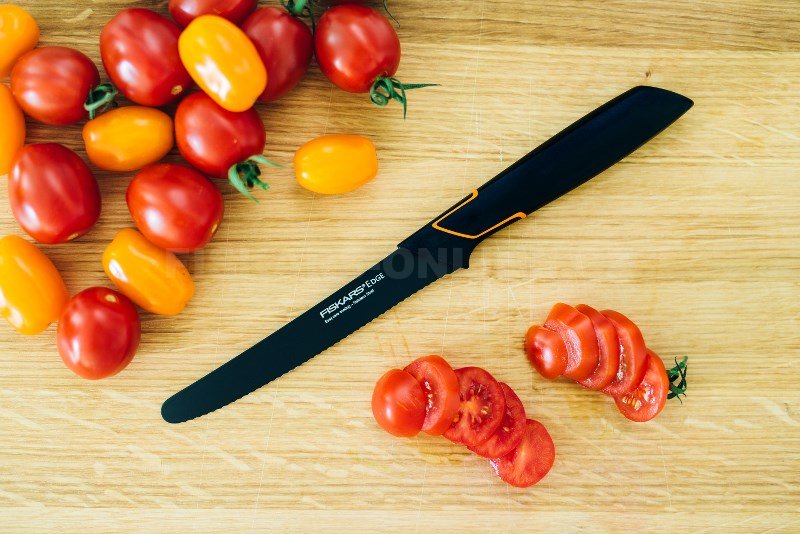 Snídaňový nůž Fiskars Edge