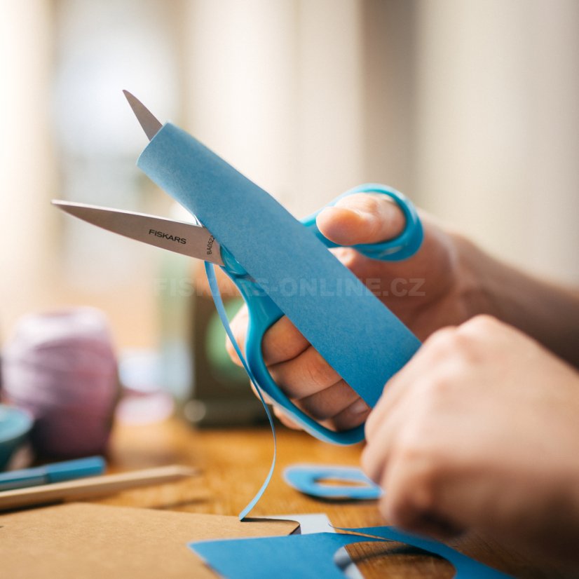 Školní nůžky Fiskars 18 cm (12+) 1067855
