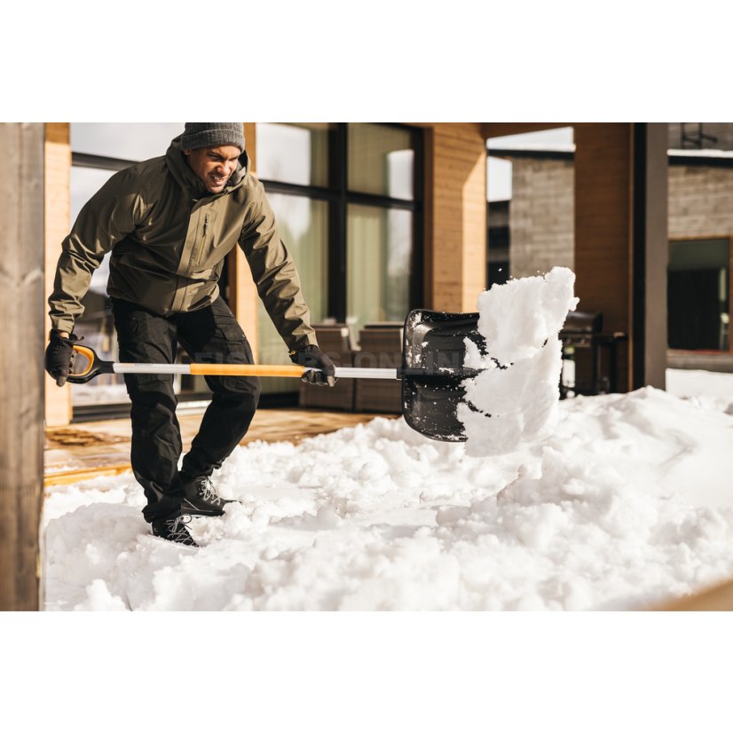 Hrablo na sníh Fiskars X-series™