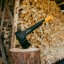 Univerzální sekera Fiskars (M) X24