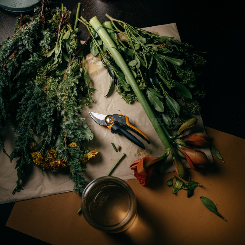 Dvoučepelové zahradní nůžky Fiskars X-series P961 (L)