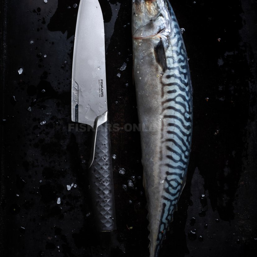 Střední kuchařský nůž Fiskars Taiten 16 cm