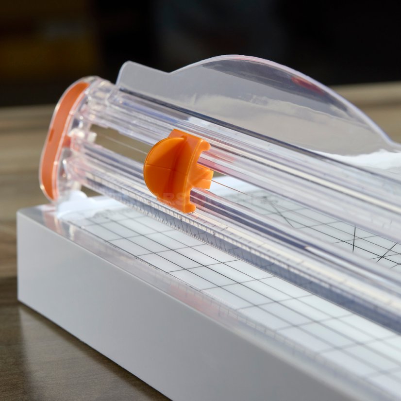 Řezačka papíru Fiskars SureCut 1077981 A4