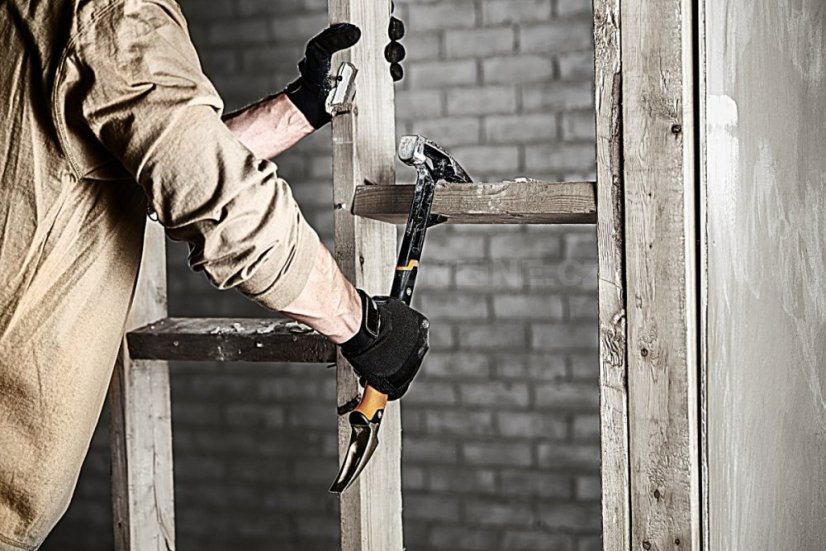 Demoliční nástroj Fiskars (M)