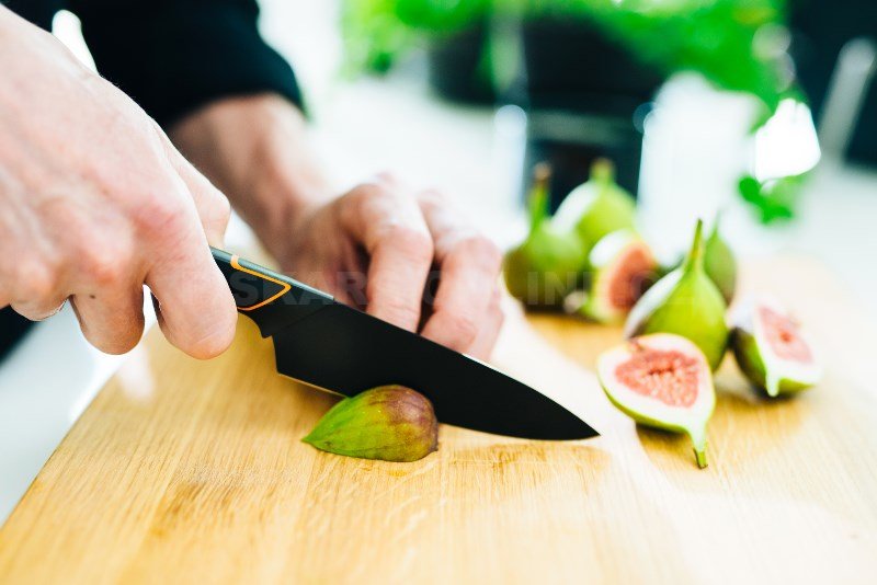 Nůž Deba Fiskars Edge