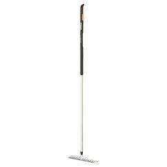 Hrable na hlinu Fiskars Xact™ M