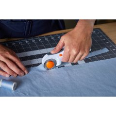Řezací kolečko na látku Fiskars 9793