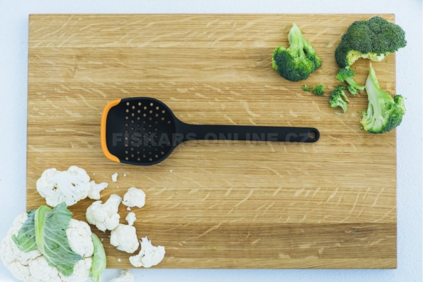 Děrovaná lžíce Fiskars 1027302