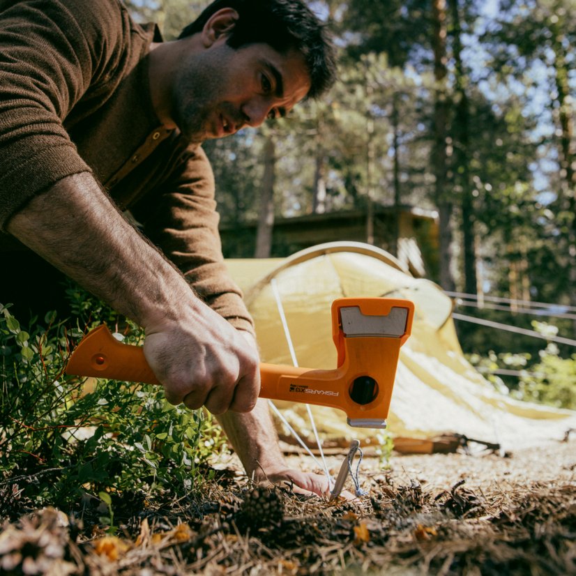 Univerzální lehká sekera Fiskars (XS) X13