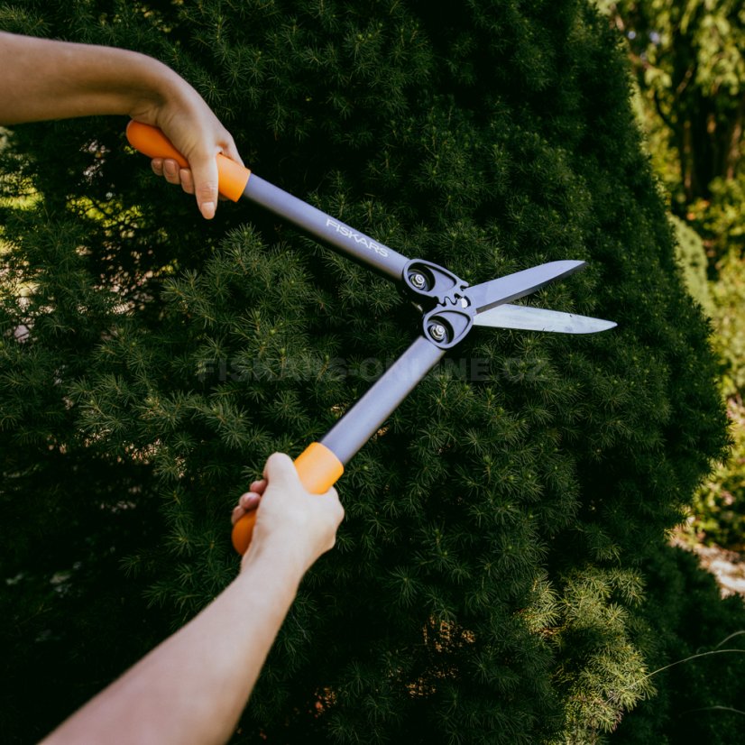 Nůžky na živý plot Fiskars HS72