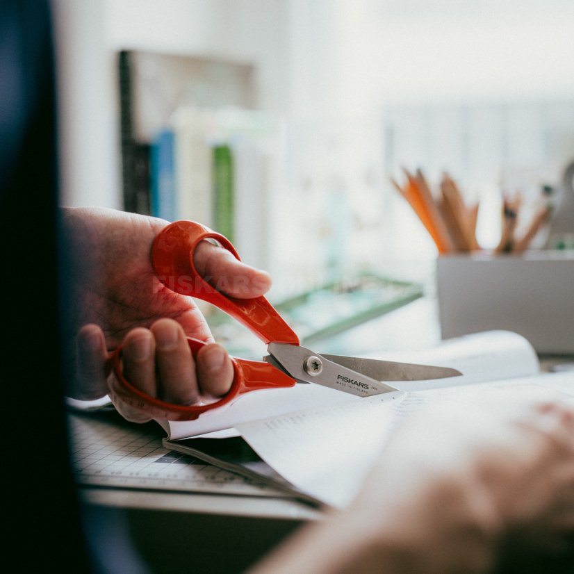 Univerzální nůžky Fiskars Classic pro leváky