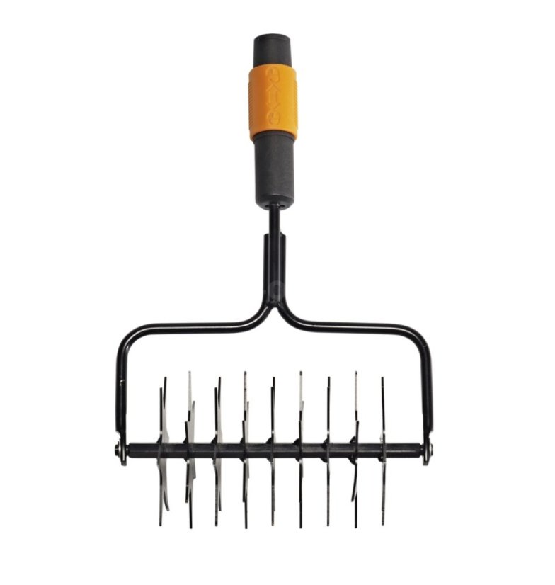 Rotační kultivátor Fiskars QuikFit