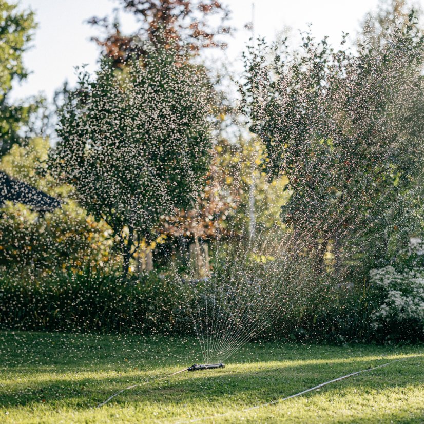 Oscilující zavlažovač Fiskars Comfort L 1070833