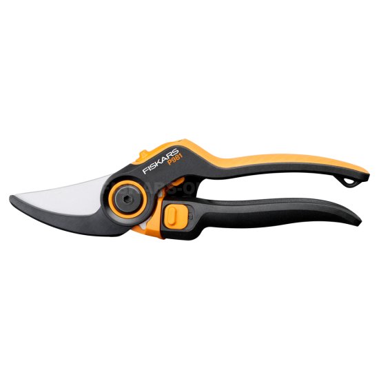Dvojčepeľové záhradné nožnice Fiskars DualAction P981