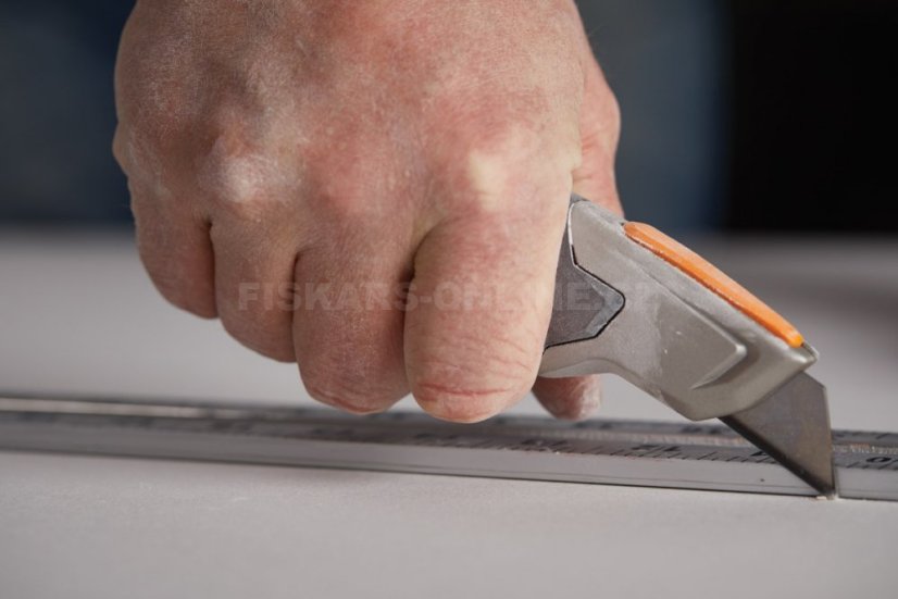 Fiskars CarboMax pracovní nůž 1027222