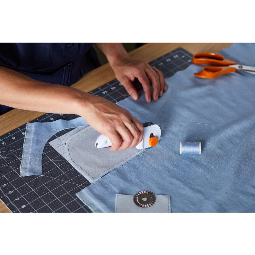 Řezací kolečko na látku Fiskars 9793
