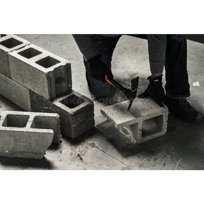 Krumpáč malý Fiskars IsoCore S