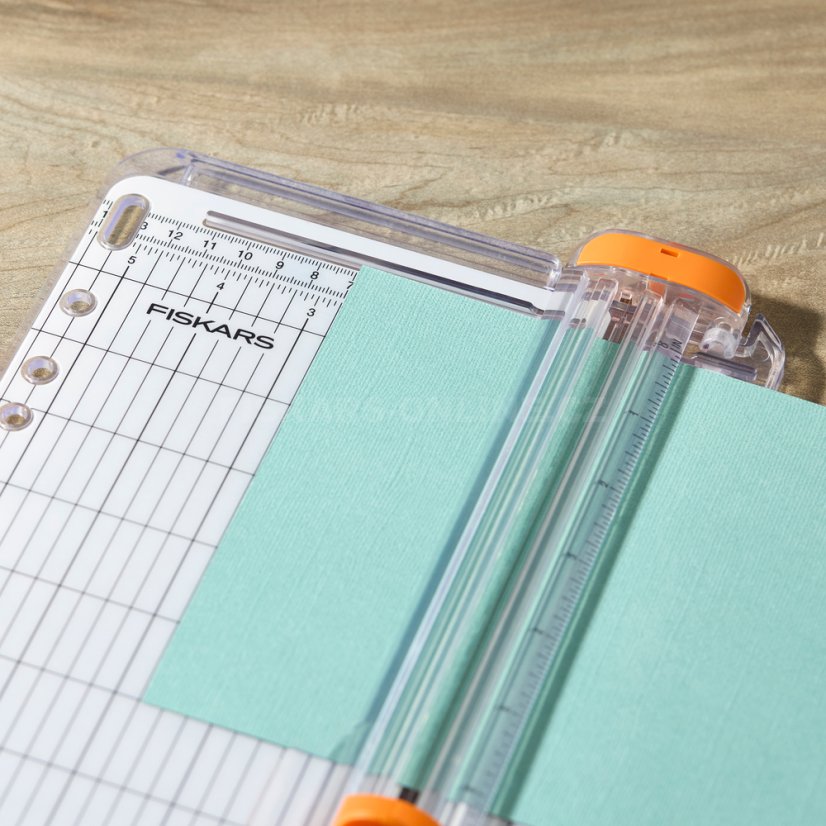 Řezačka papíru Fiskars SureCut 1077798 A5