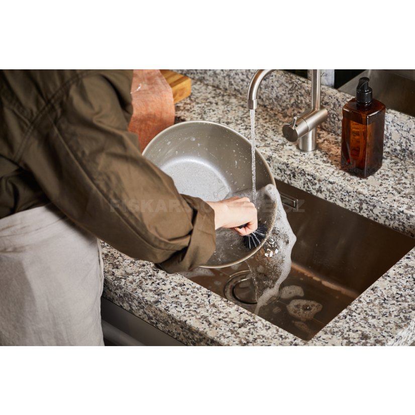 Wok pánev Fiskars All Steel