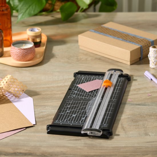 Rezačka papiera Fiskars SureCut 1077984 A4