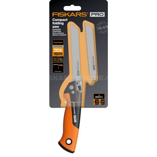 Kompaktná skladacia píla Fiskars na drevo aj kov
