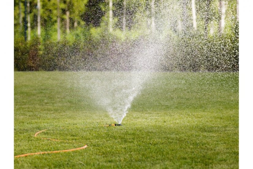 Stacionární kruhový zavlažovač Fiskars