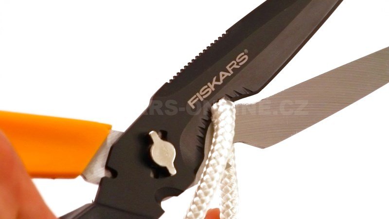 Víceúčelové nůžky Fiskars Cuts&More