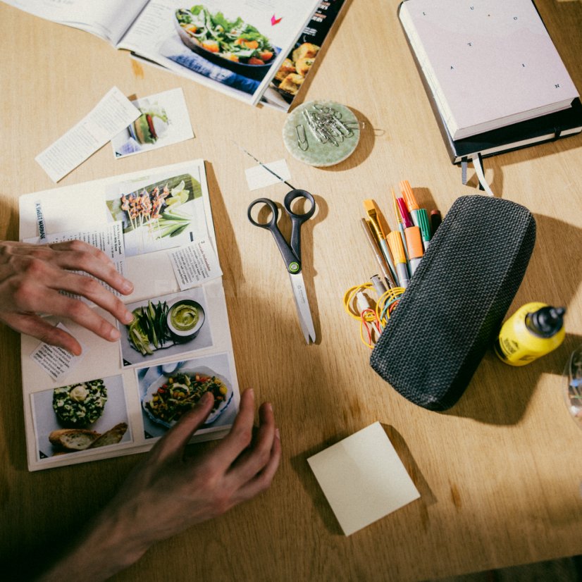 Univerzální nůžky Fiskars Functional Form ReNew 17 cm